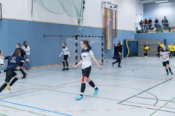 Bild 22 - C-Juniorinnen Loewinnen Cup